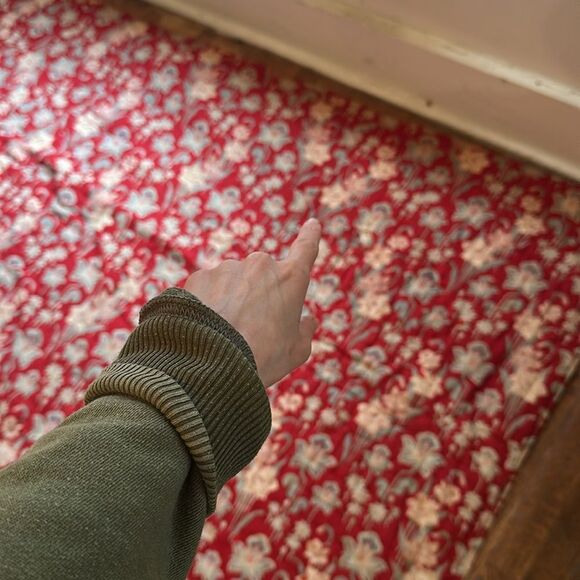 Vintage 1930s/40s Elegant Floral Handmade Bedspread - Picture 6 of 8